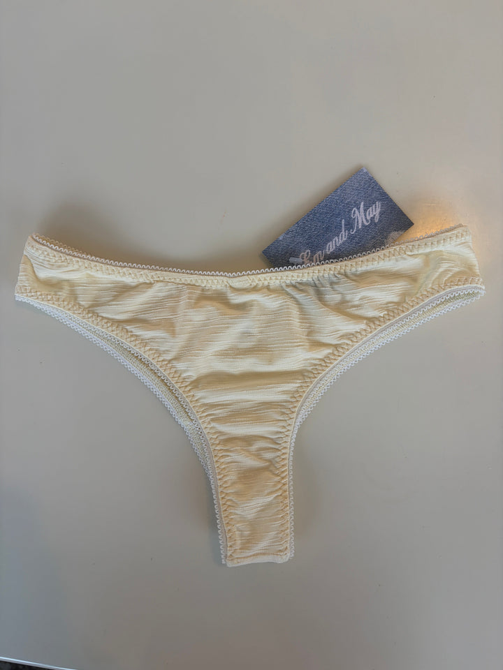 RTS Chou à la Crème Thong