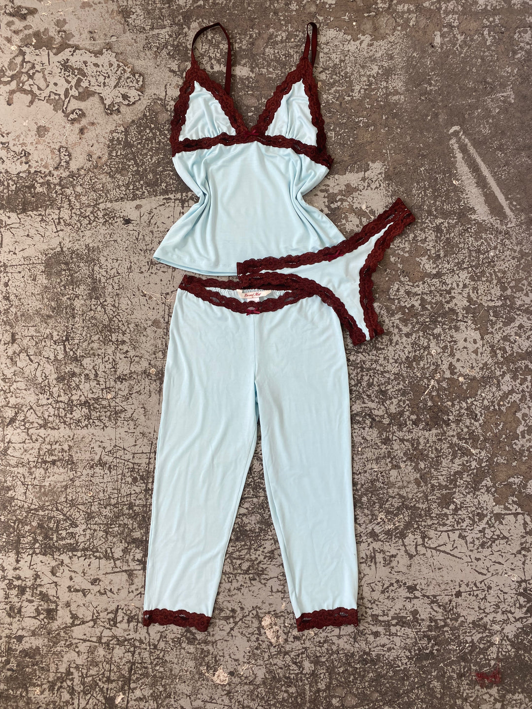 Ensemble débardeur + pantalon + sous-vêtement à pois